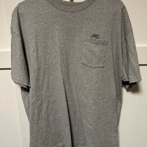 Nike Men's Gray Short Sleeve Tee